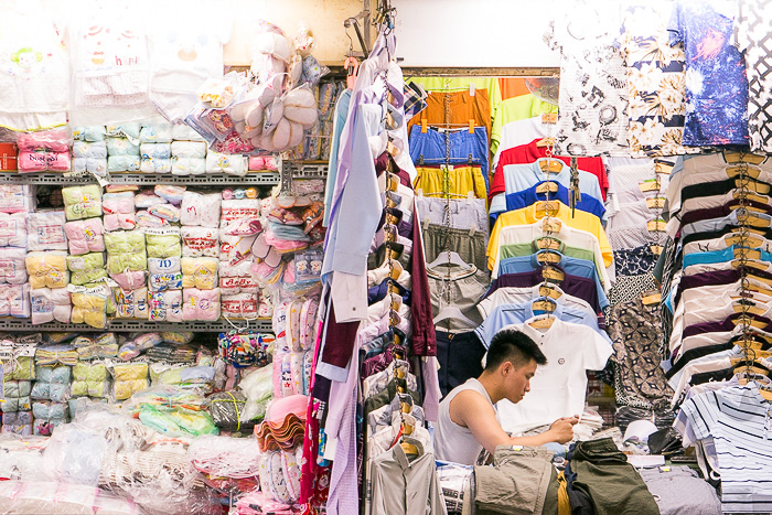 Read more about the article The Đồng Xuân Market