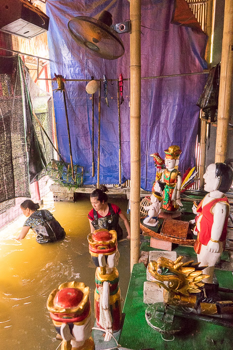 traditional water puppet show