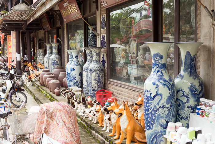 bat trang pottery village tour